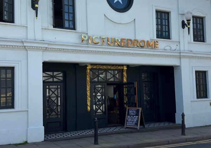 12.09.2025 Macclesfield Picturedrome Out Eddie