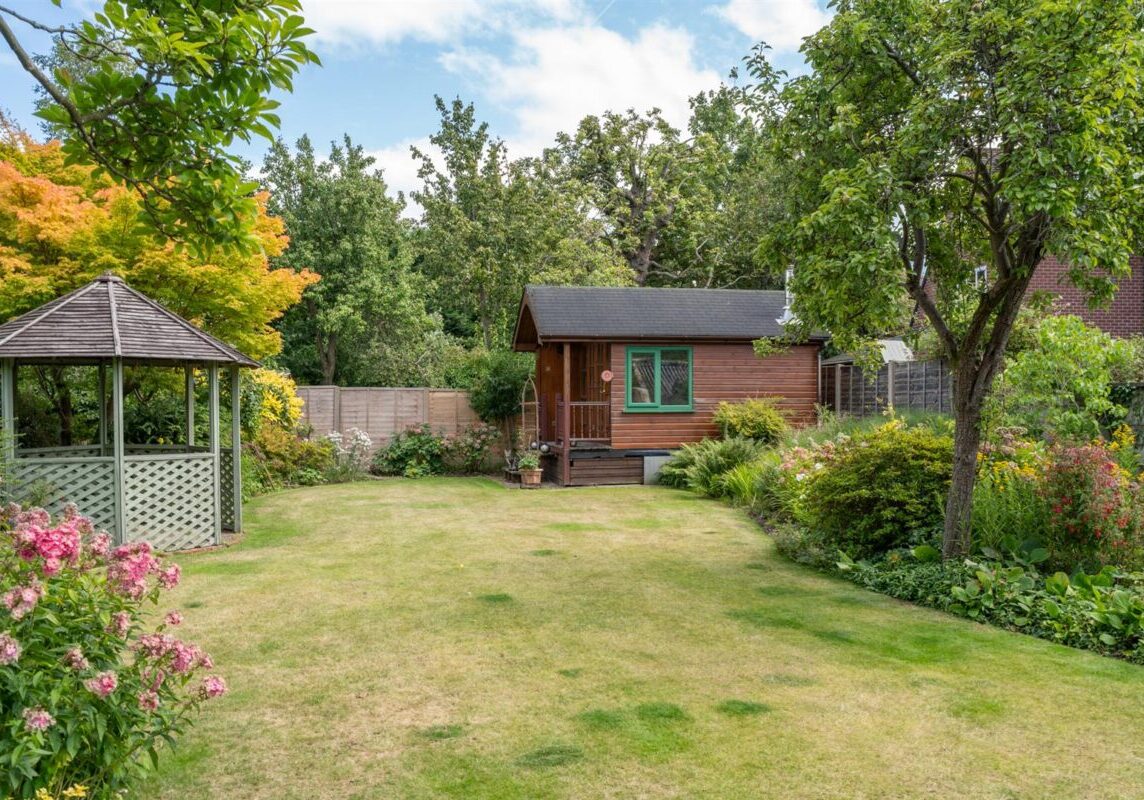 2 Alderfield Road, Chorlton - Garden
