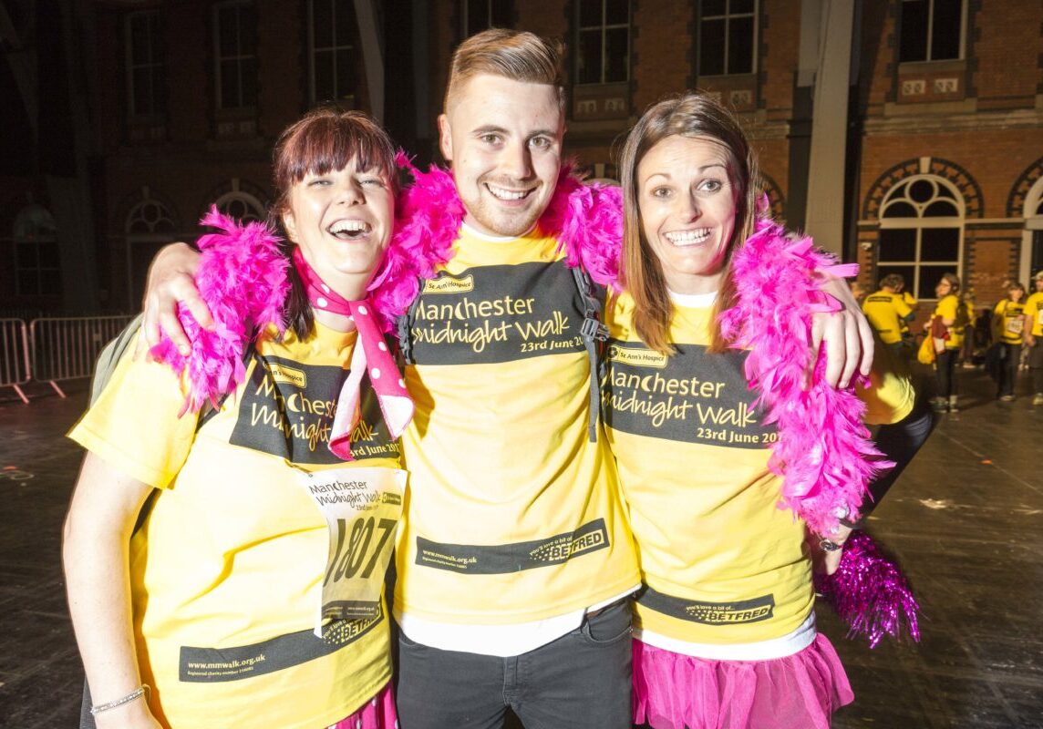 PICTURE BY CHRIS BULL FOR ST ANN'S HOSPICE 24/6/17

St Ann's Hospice Manchester Midnight Walk. 
Hundreds of walkers embarked on the 10km of the city to raise huge amounts for the hospice.

www.chrisbullphotographer.com