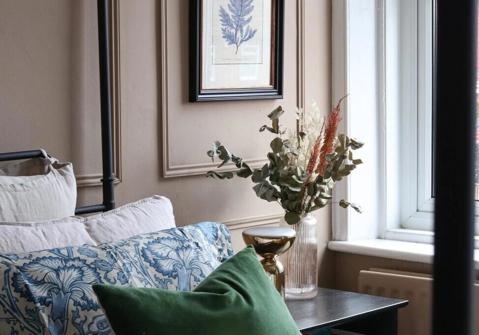 F&B LOndon Stone