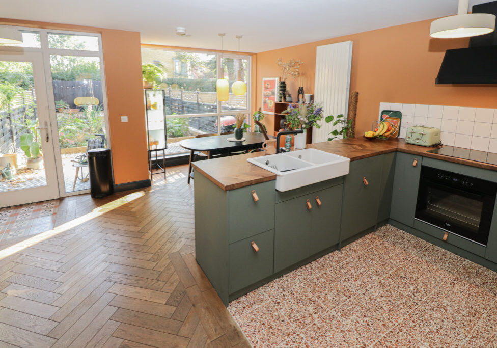 Fry Street - Kitchen
