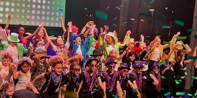 Performance 2
